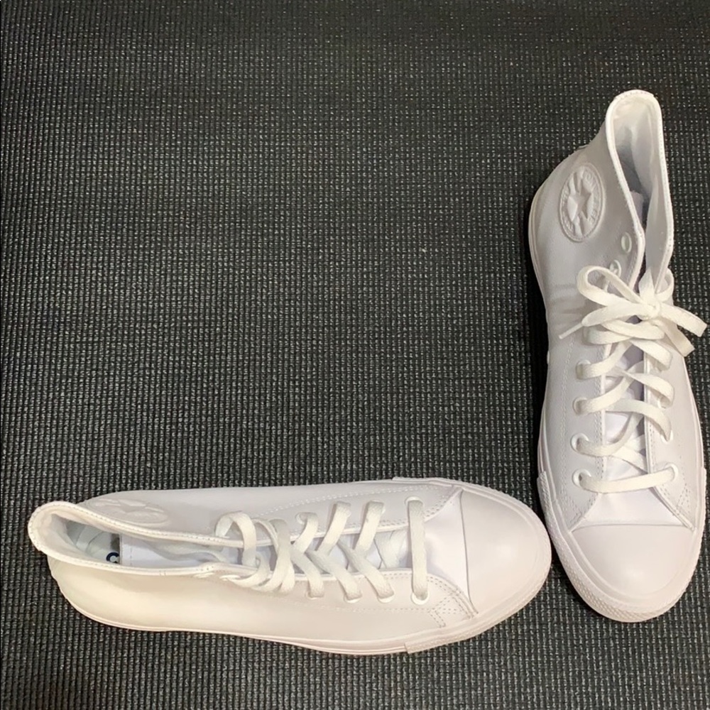 Converse Chuck Taylor All Star Hi leather sneakers